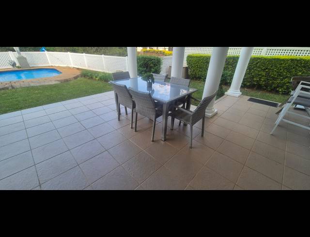 3 BEDROOM APARTMENT FOR SALE IN LA LUCIA RIDGE